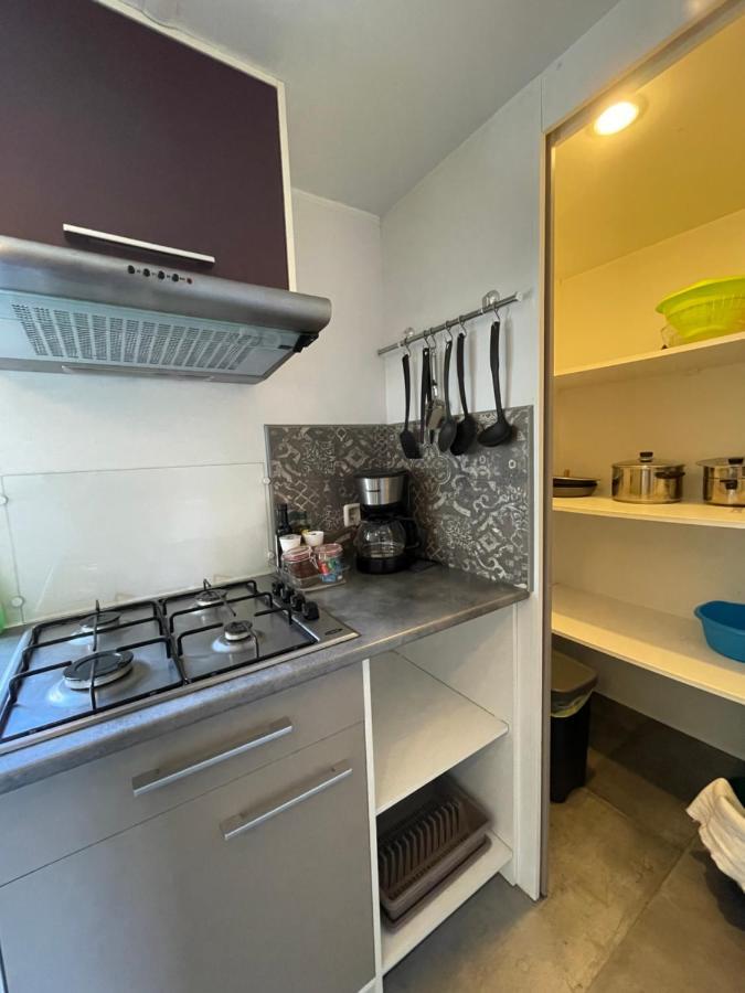 Chez Roger - Bungalow Climatise Avec Tv - 2 Chambres 4 Personnes Boofzheim Exteriör bild